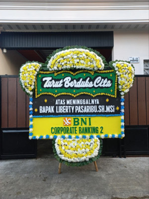 Papan Bunga Duka di Panunggulan