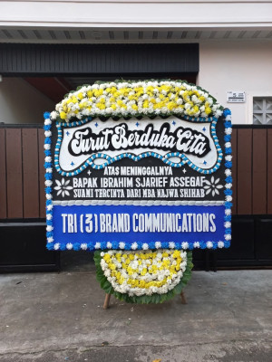 Papan Bunga Duka di Panunggulan